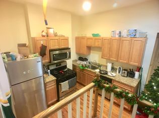 227 Roxbury St #F 2, Boston, MA 02119