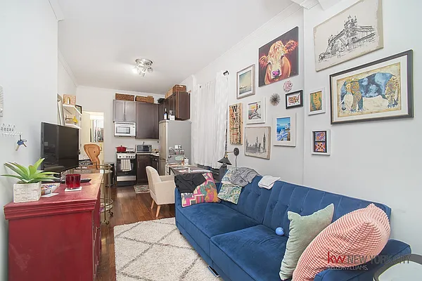 Rented by Keller Williams NYC | media 20