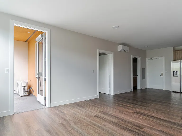 NV Lofts Modern Luxury Living, Centered on You — Photo 7