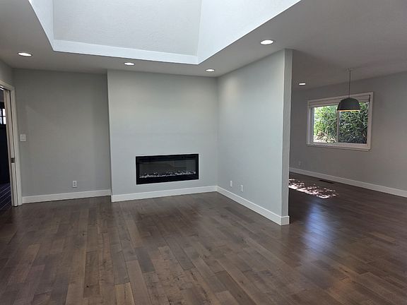 3rd image of 5089 Yucatan Way