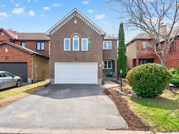 23 Inwood Dr, Ottawa, ON K2M 1Z6