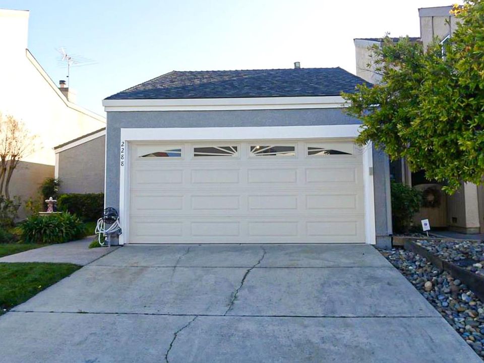 1st image of 2288 Shelley Ave