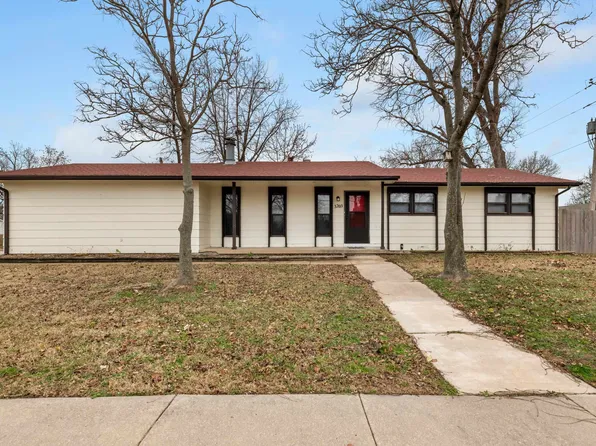 3203 S Knight Ave, Wichita, KS 67217