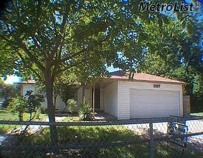 1st image of 3307 Delano Ave