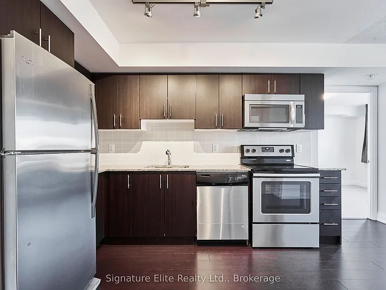 3520 Danforth Ave #301 — Photo 6