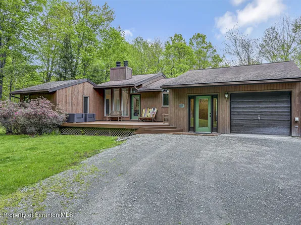 248 Bulletwood Rd, Clifford Township, PA 18470