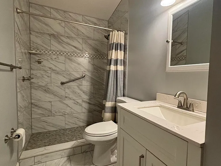 2274 SE Longhorn Ave — Photo 5