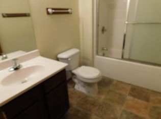 1420 E 14th St #A03, Crete, NE 68333