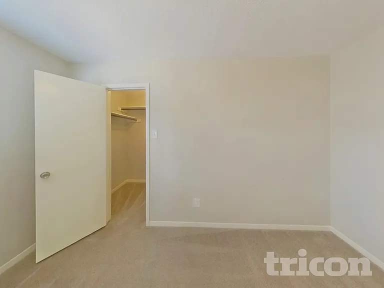 3602 Hill Springs Dr — Photo 9
