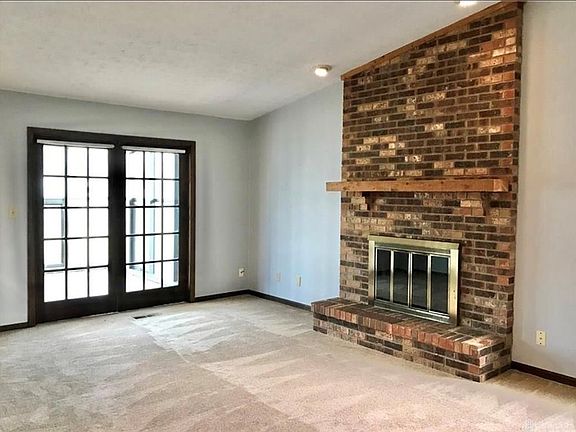 3rd image of 1017 Glen Arbor Ct