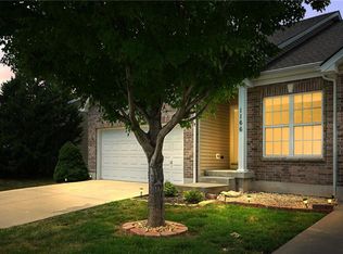 1166 SW Arbormill Ter, Lees Summit, MO 64082