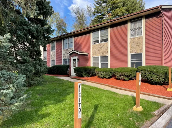 210 Logan St APT 2, Valparaiso, IN 46385