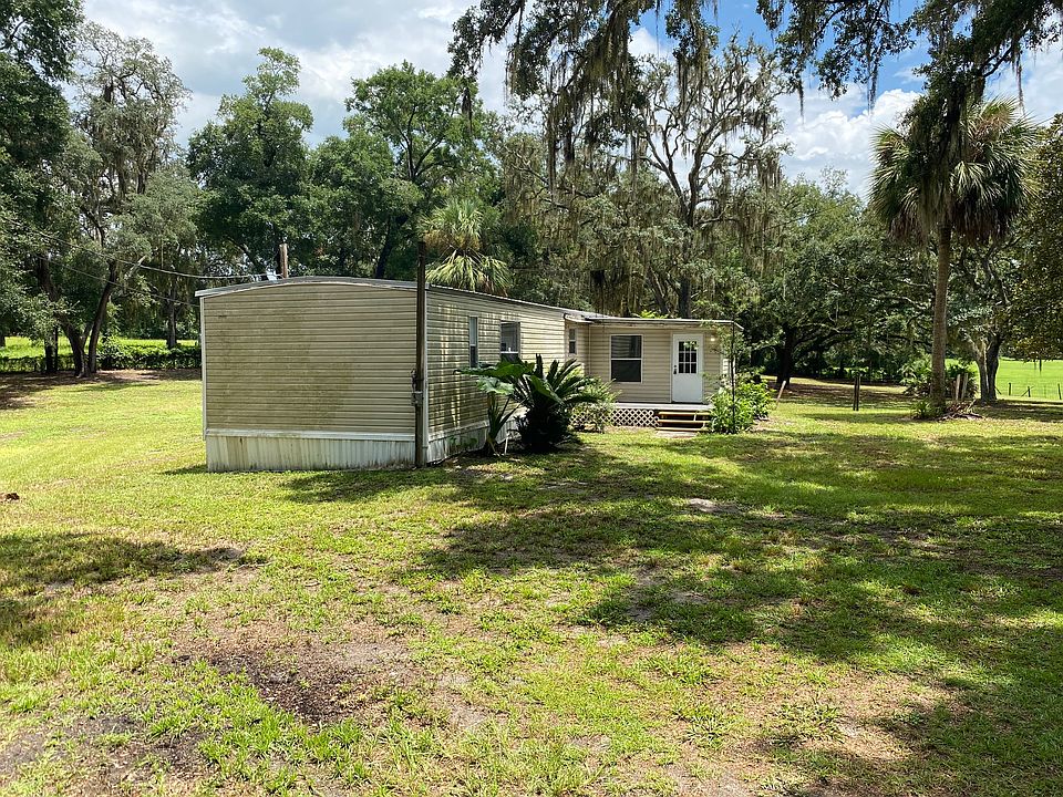 1st image of 8989 SE 185th Ave
