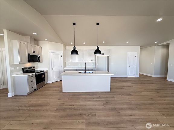 2nd image of 133 Juanita Way