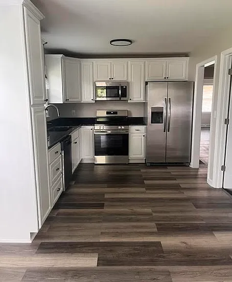 907 Dixiana Dr — Photo 6