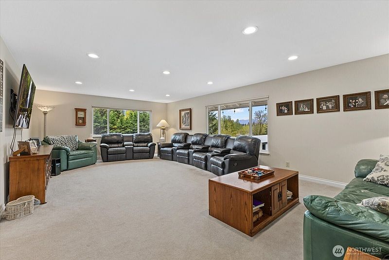 5th image of 17151 SE Petrovitsky Road
