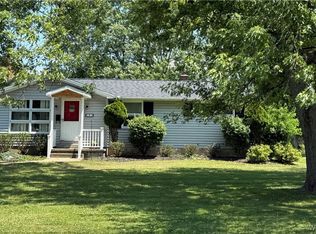 183 N Harvest St, Williamsville, NY 14221