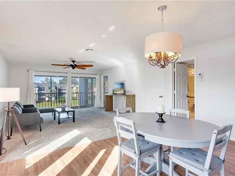 1645 Spoonbill Ln #C — Photo 2
