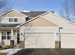 1607 Hackberry Ct, Carver, MN 55315
