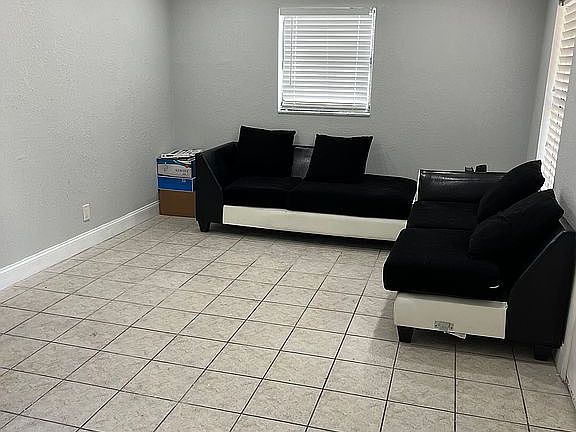 2nd image of 6524 La Mesa Cir