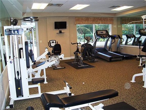4th image of 4192 Bay Beach Ln Unit 841