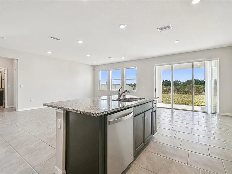 3827 Sunny Spring St — Photo 13