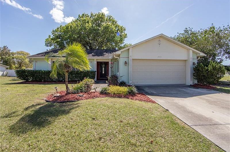 1st image of 2900 Pineridge Cir