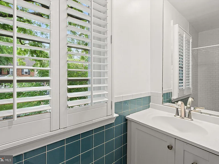 4613 Langdrum Ln — Photo 22