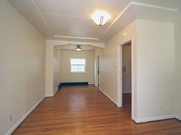 3507 SW 11th Ave — Photo 6