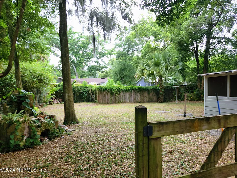 2134 Camden Ave — Photo 13