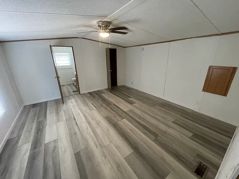 2484 Blaine Trace Rd — Photo 4