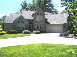 2145 Redwood Pl, Canfield, OH