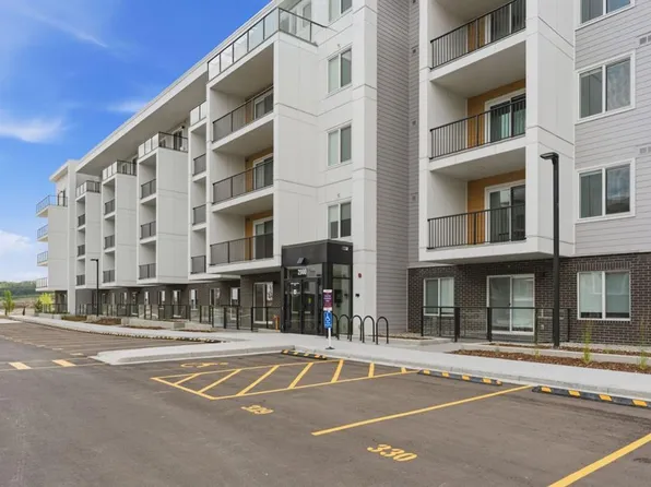 265 E Wolf Willow Blvd SE #2110, Calgary, AB T2X 3Z8