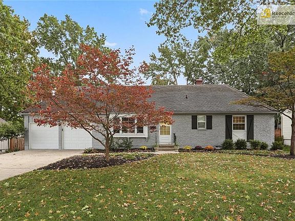 Welcome home! Preinspected by a meticulous homeowner, this home is super clean