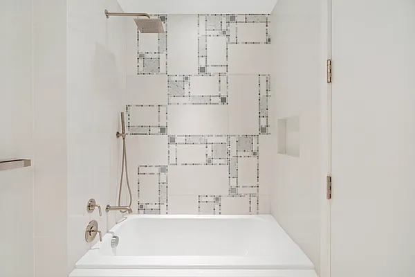 Rented by Compass | media 48