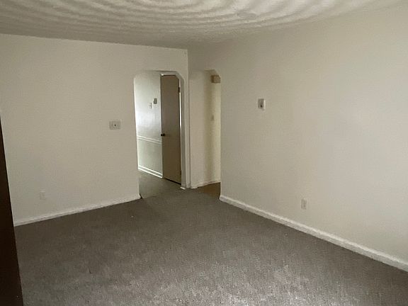 3rd image of 1533 Palmetto St #B