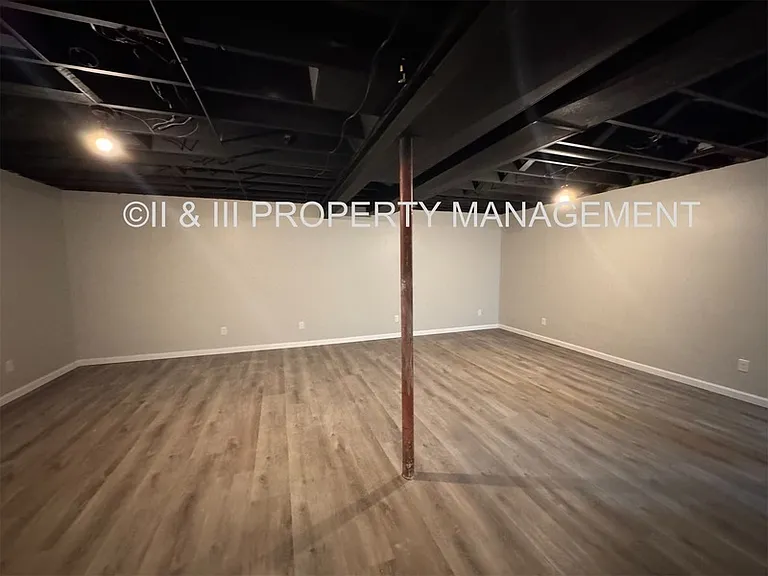 4715 Fontana St — Photo 18