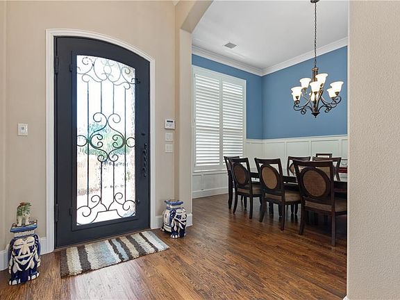 4th image of 308 Park Lake Dr