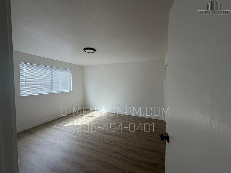 1005 Arthur St — Photo 5