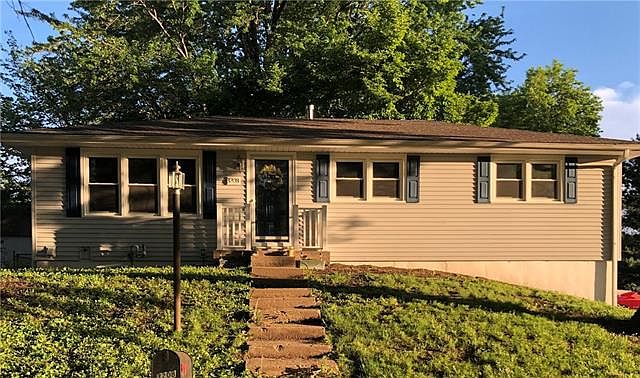 1st image of 3208 Jennifer Ln