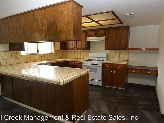 2nd image of 2416 S Kloth Dr