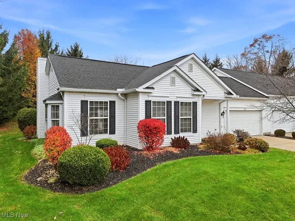 5096 Andover Cir, Stow, OH 44224