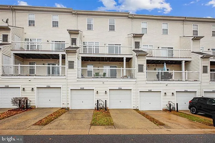 206 Heathwalk St #B — Photo 24