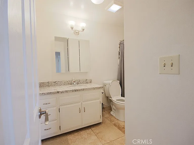 5542 Fernhill Cir #B — Photo 16