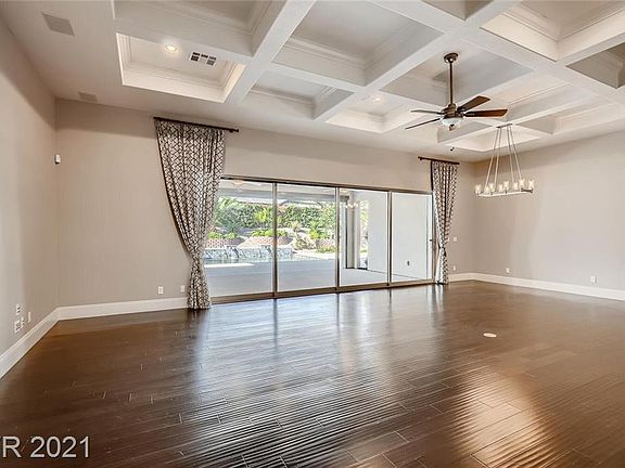4th image of 5701 Corona Vista St