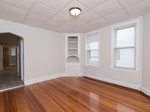 2nd image of 4 Horace St Floor 3