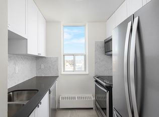 100 Dundas St E #1114, Mississauga, ON L5A1W5