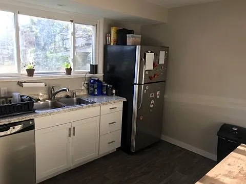 2803 Pioneer Ave — Photo 9