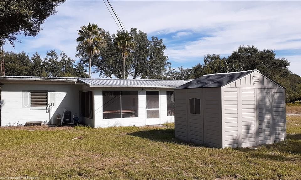2nd image of 3050 Lake June Blvd