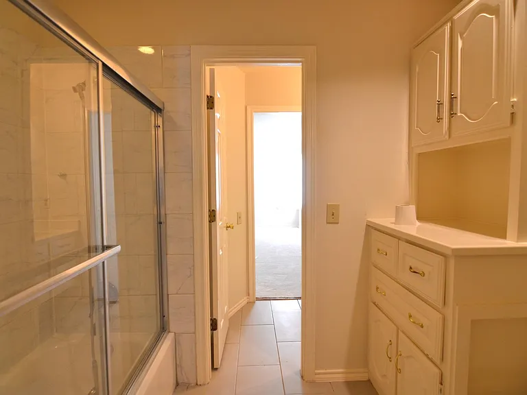 7000 Ivory Ct — Photo 23